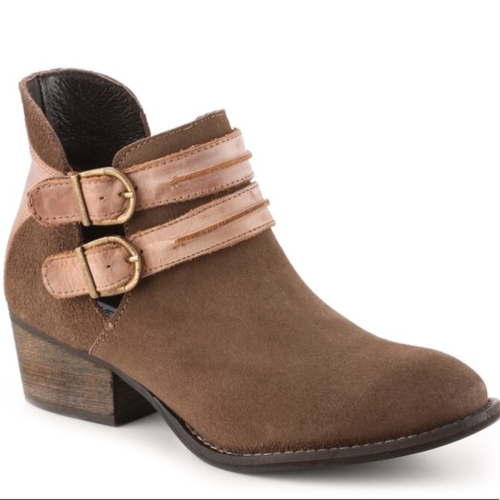 Steve Madden Raskal Western Booties